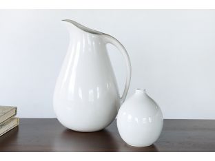 Set of 2 White Ceramic Vases